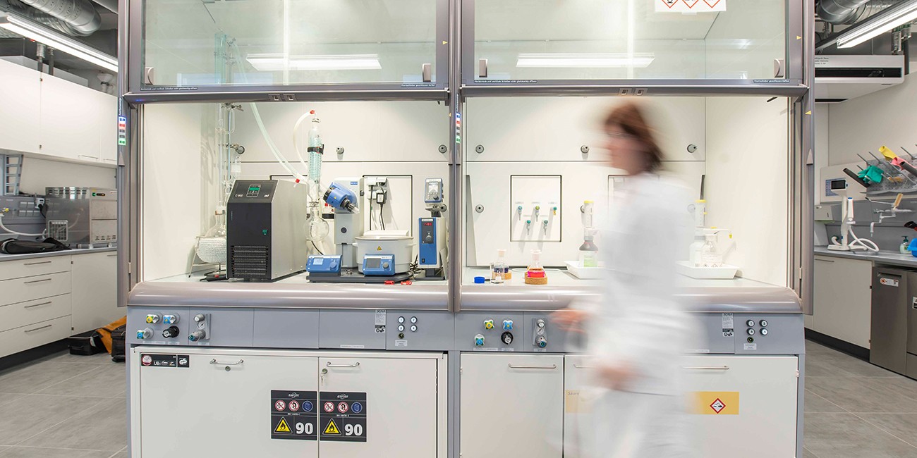 Physical chemistry lab – Institute for Condensed Matter Physics – TU Darmstadt